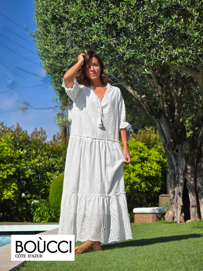 Esprit Lumière – Robe Brodée Longue en Coton